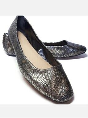 Expression Metallic Bronze Textured Flats Shoes Womens Size 6 Ballet Shoes